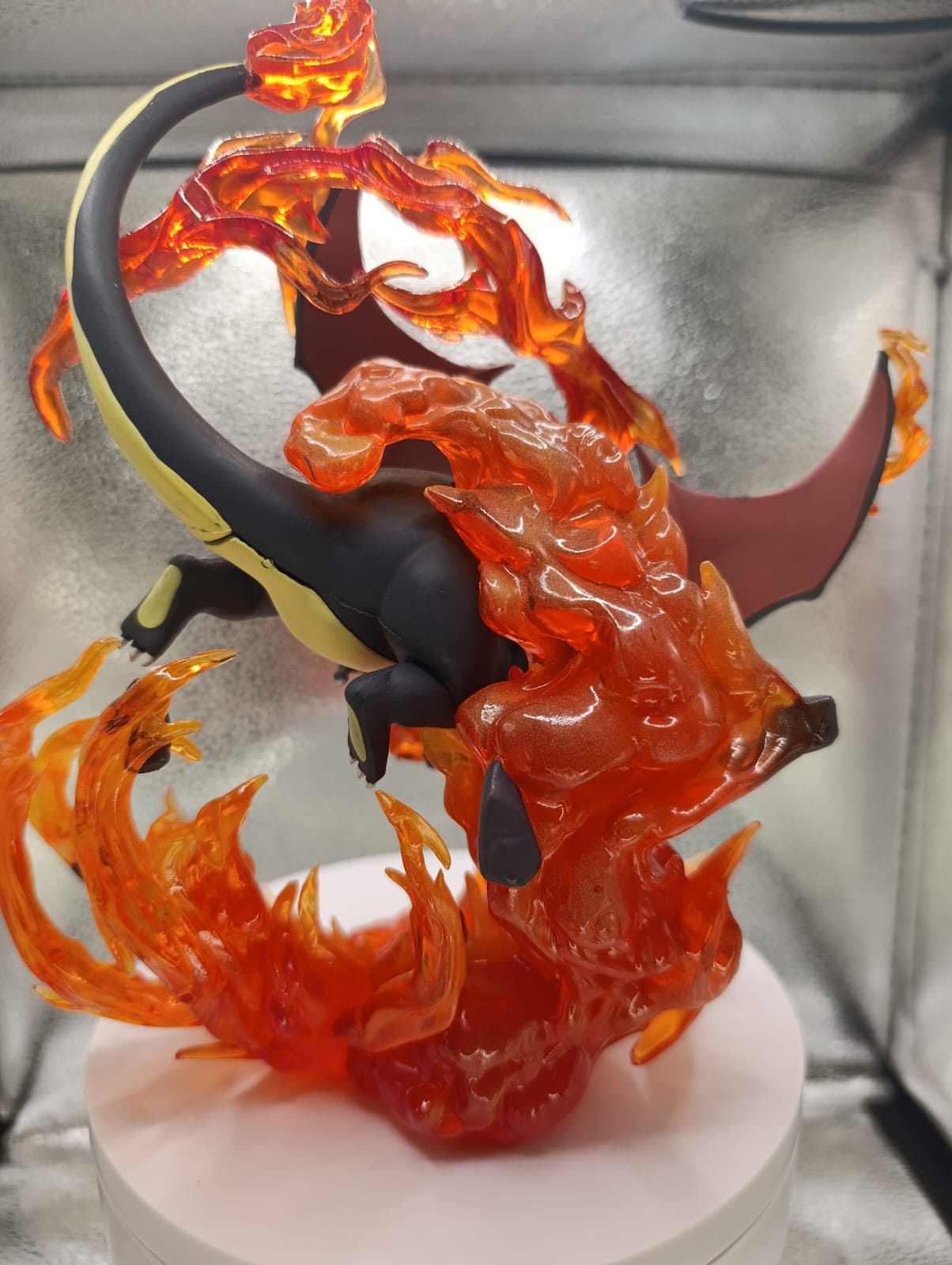 Charizard Action Figure, vista traseira