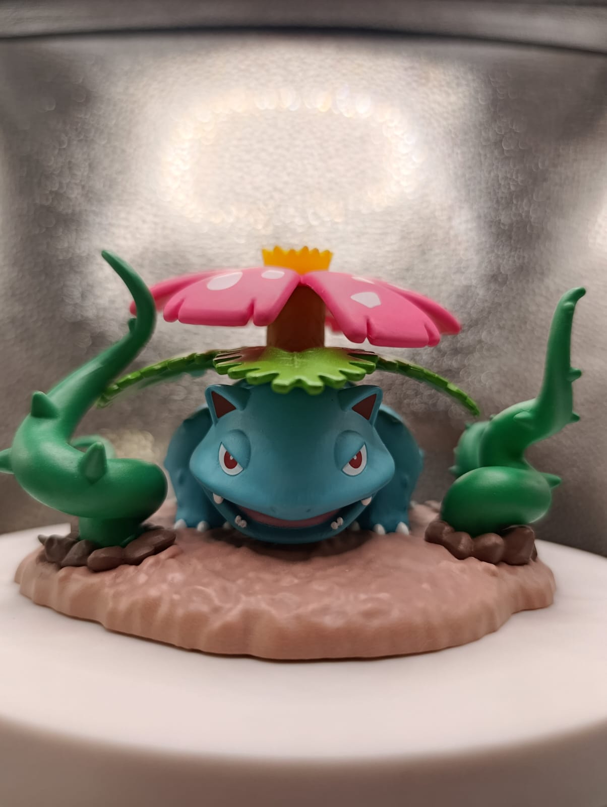 Pikachu Action Figure, vista frontal